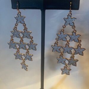 Star dangle earrings